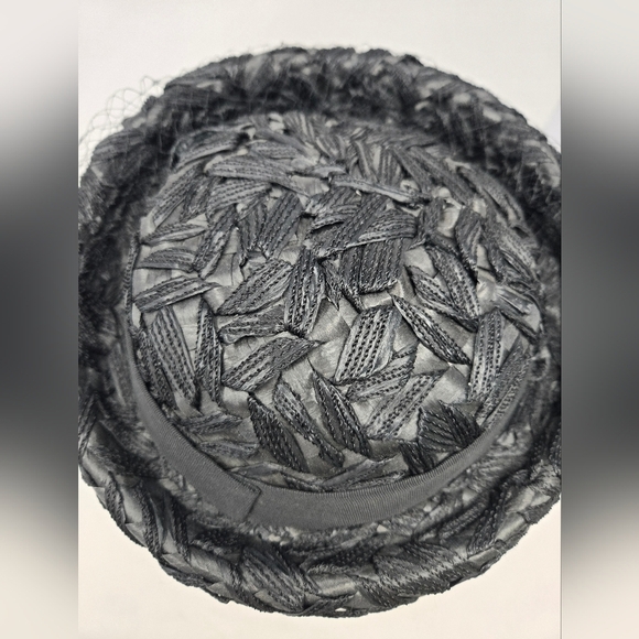 VINTAGE 1950 PASADENA HATS BLACK WOVEN STRAW BOATER HAT VEIL WOMEN OS WHIMSIGOTH - Picture 9 of 15